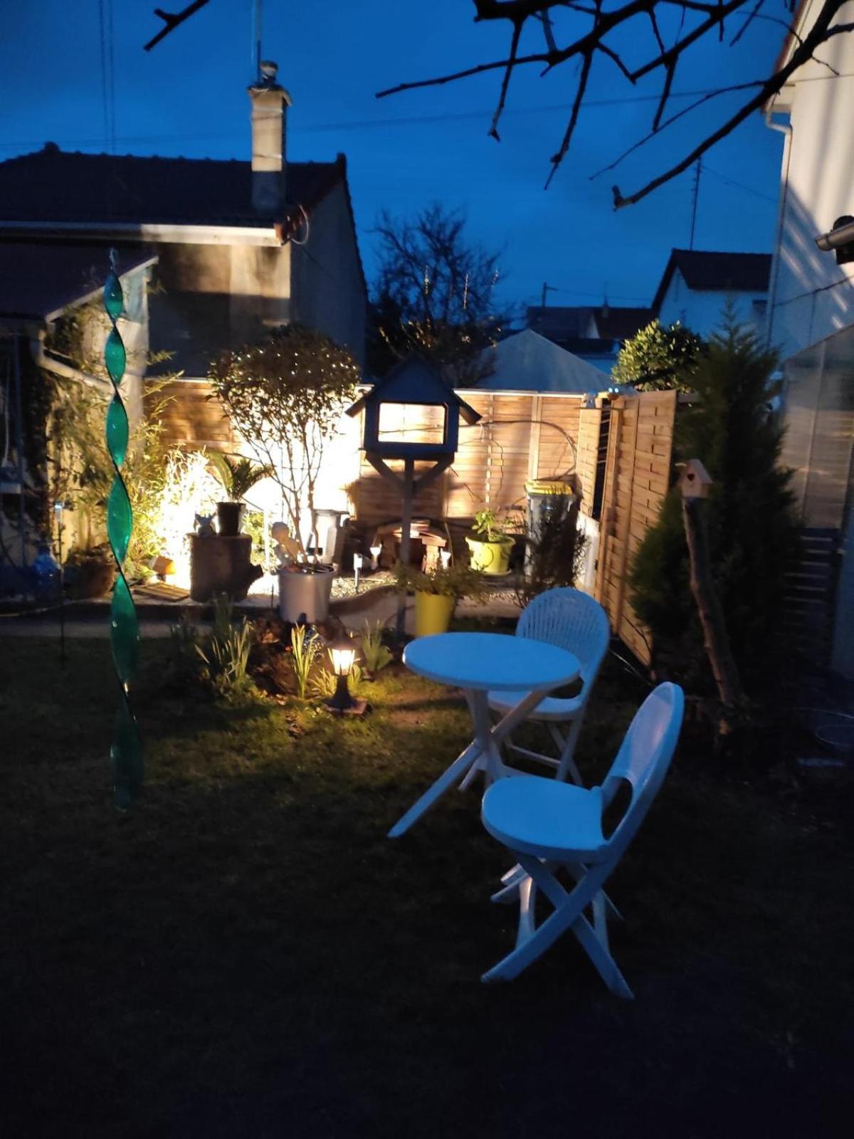 Un Deux Pieces Et Un Jardin A 빌쥐이프 외부 사진